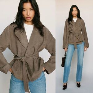 REFORMATION Veda Jaden Cropped Trench in Mushroom Suede M